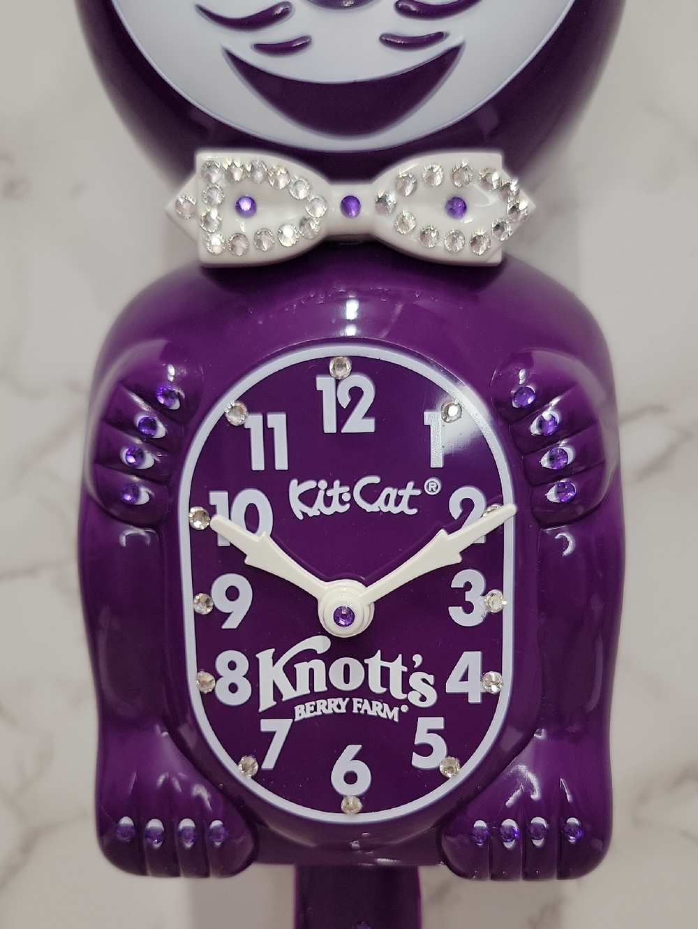 Jeweled Knott’s Berry Farm Boysenberry Kit-Cat Klock Clock - Picture 7 of 9